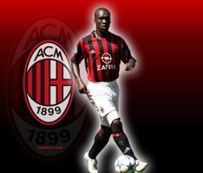 米兰锋线大博弈!6800万先生降薪70%回意甲?红黑军团夏窗大冒险!